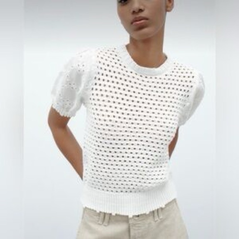 Zara White Crochet Top. Size Medium.